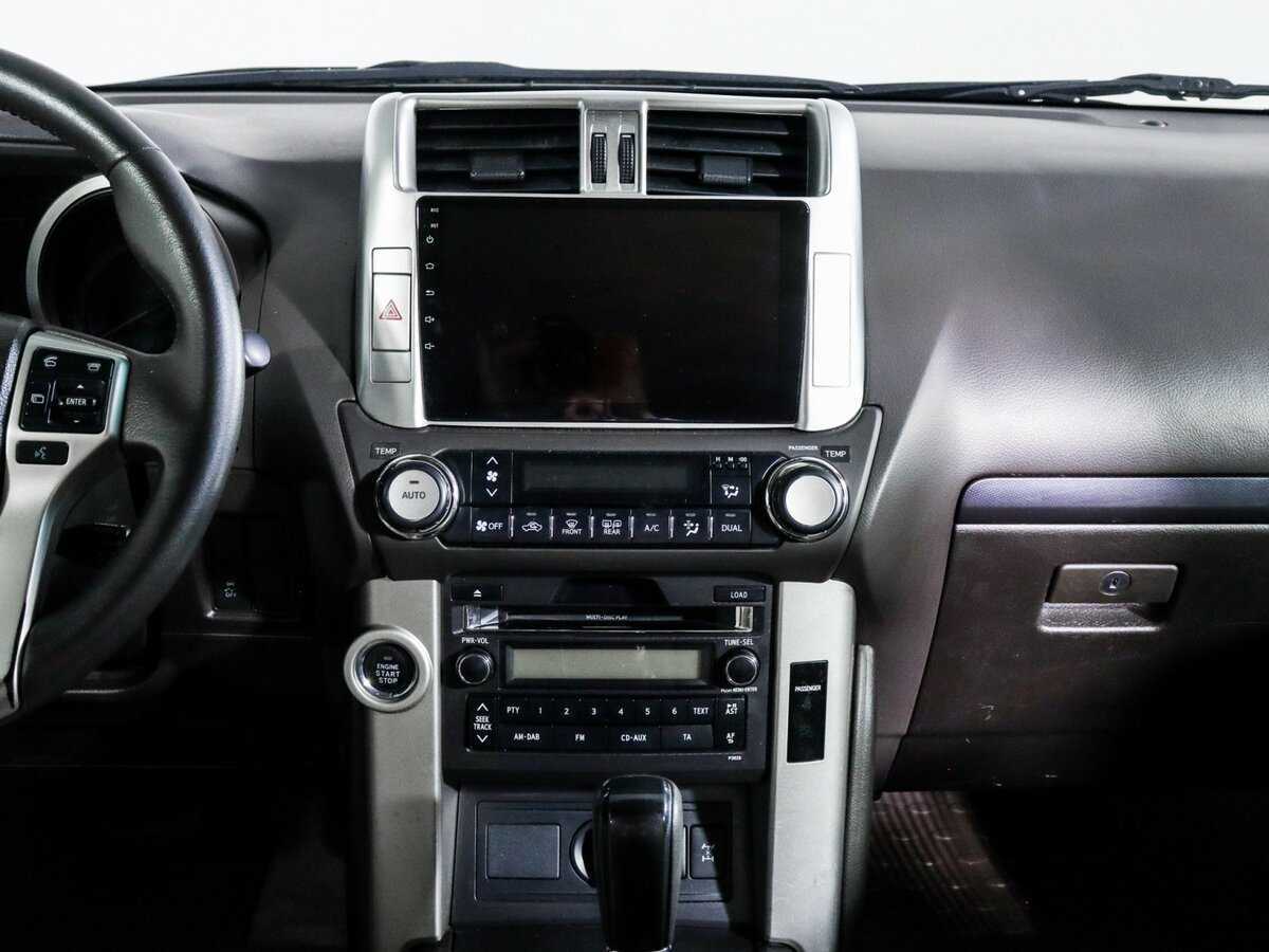 Toyota Land Cruiser Prado с пробегом — 2010 год. Фото: #9