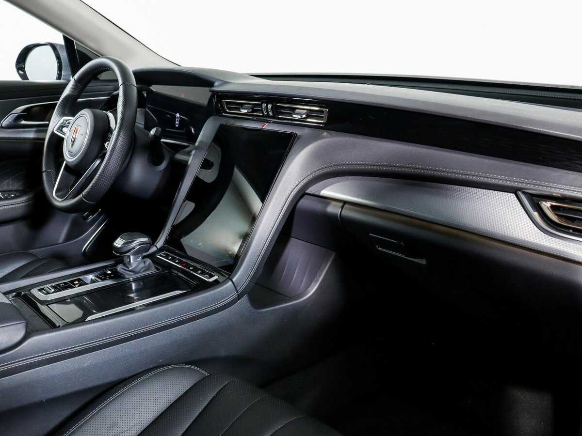 Hongqi H5 с пробегом — 2022 год. Фото: #5