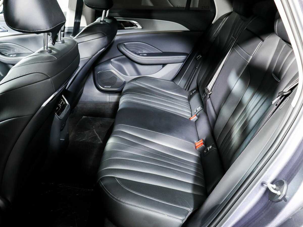 Hongqi H5 с пробегом — 2022 год. Фото: #6