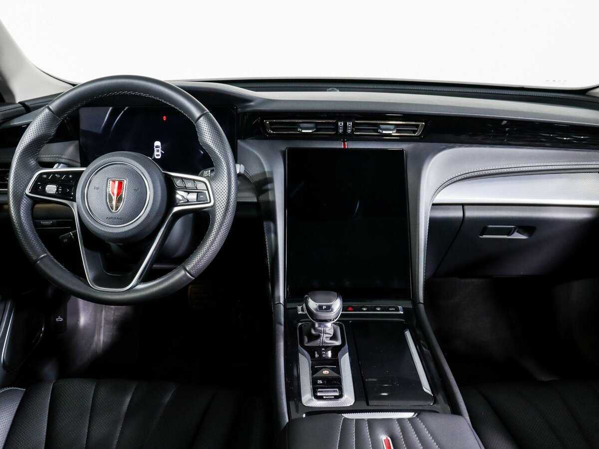 Hongqi H5 с пробегом — 2022 год. Фото: #8