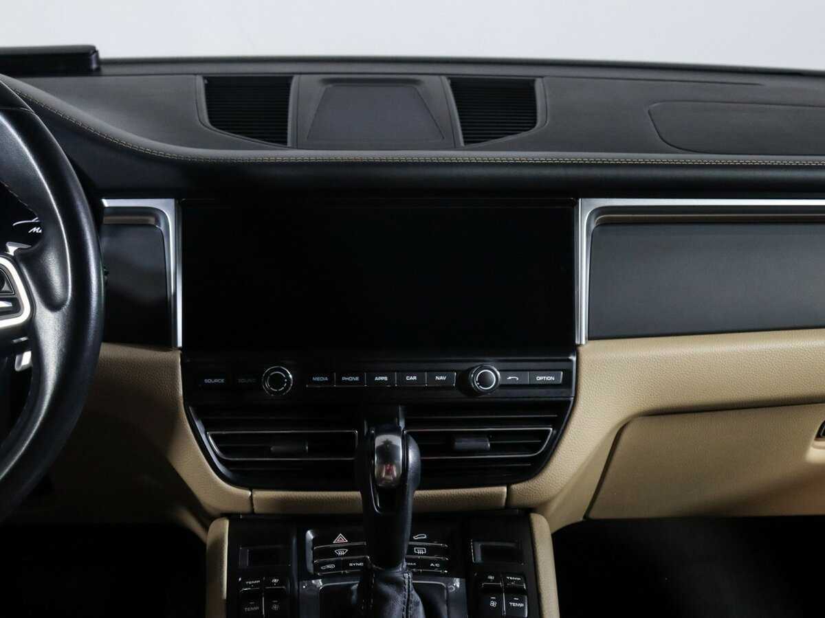 Porsche Macan с пробегом — 2019 год. Фото: #9