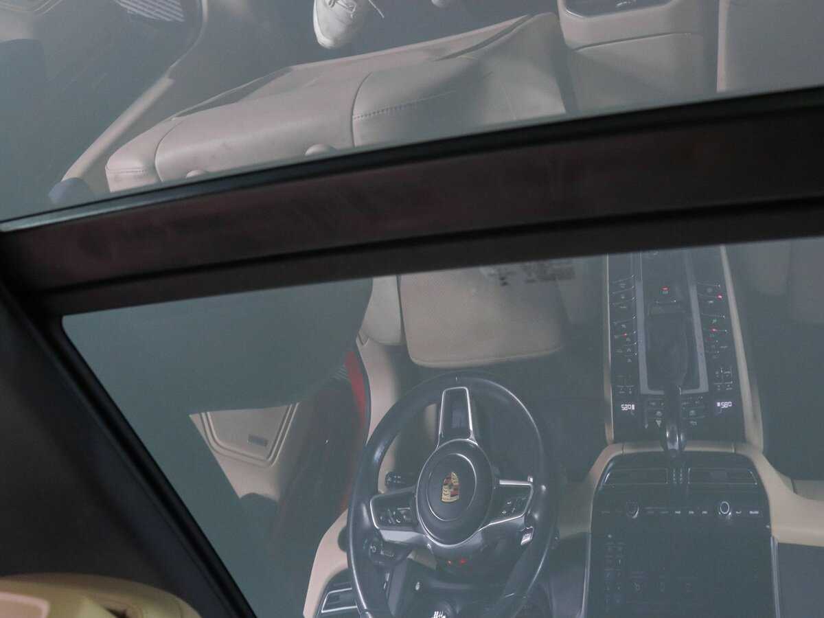 Porsche Macan с пробегом — 2019 год. Фото: #22