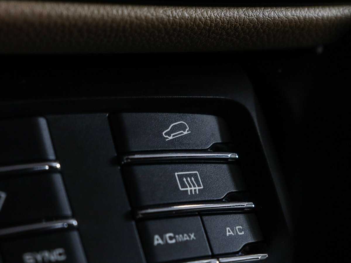 Porsche Macan с пробегом — 2019 год. Фото: #27