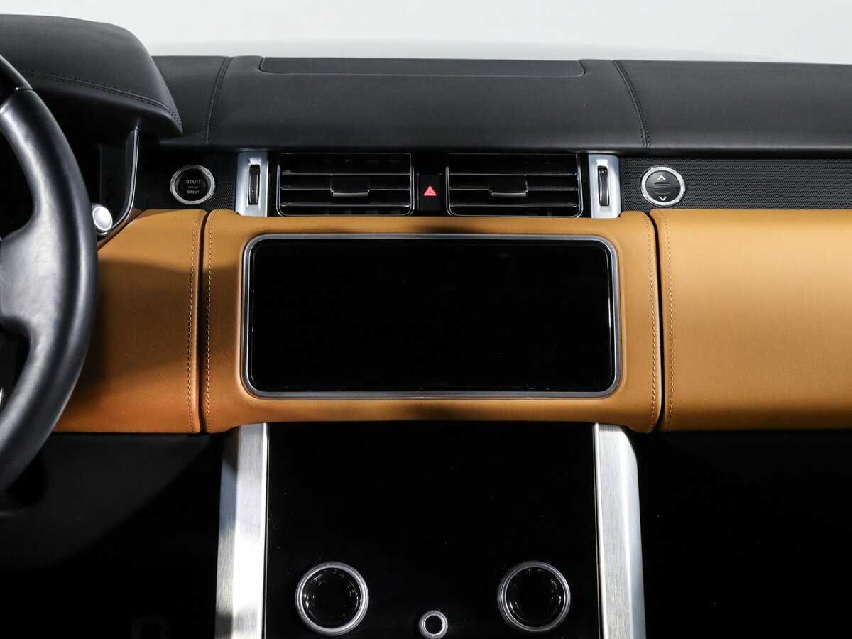 Land Rover Range Rover с пробегом — 2020 год. Фото: #12