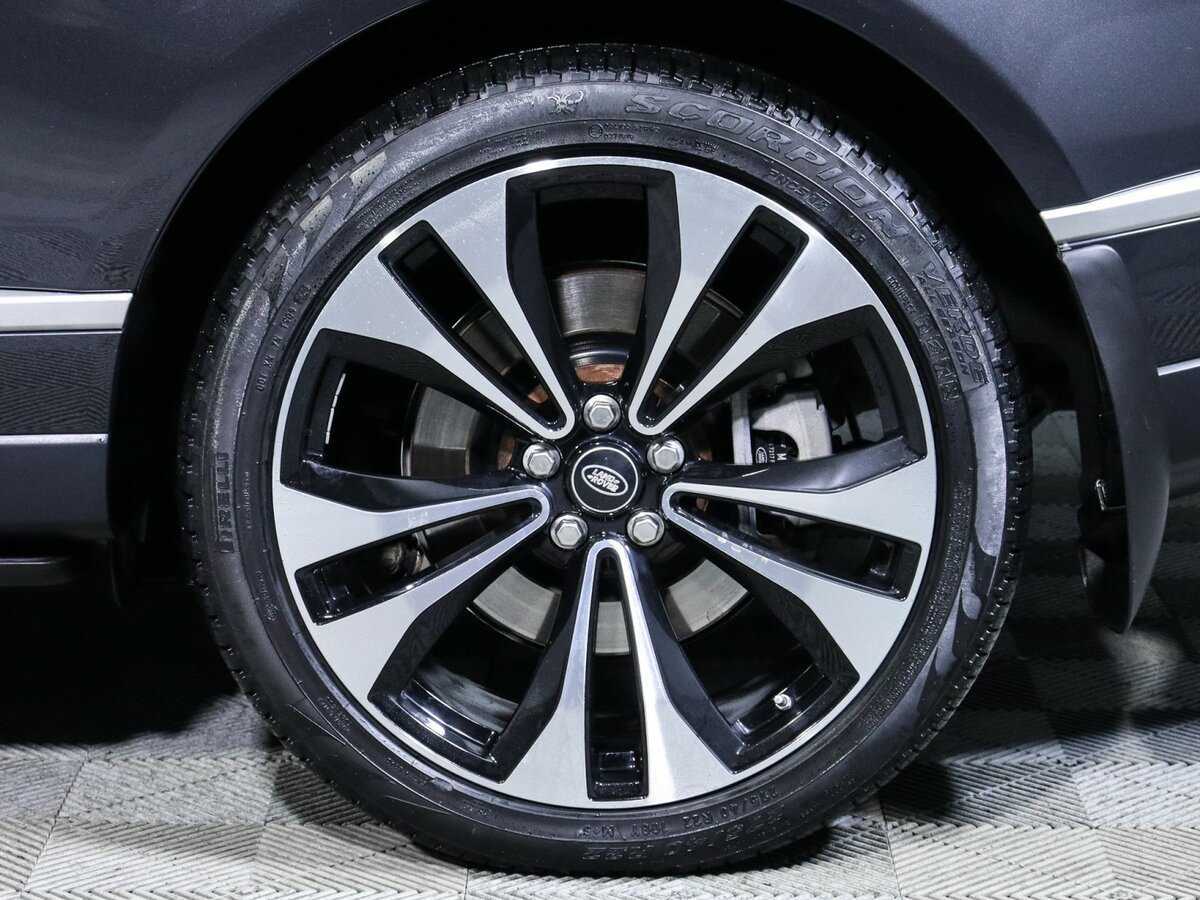 Land Rover Range Rover с пробегом — 2020 год. Фото: #14