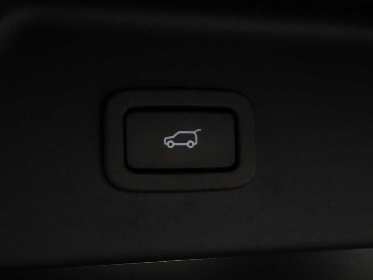 Land Rover Range Rover с пробегом — 2020 год. Фото: #36