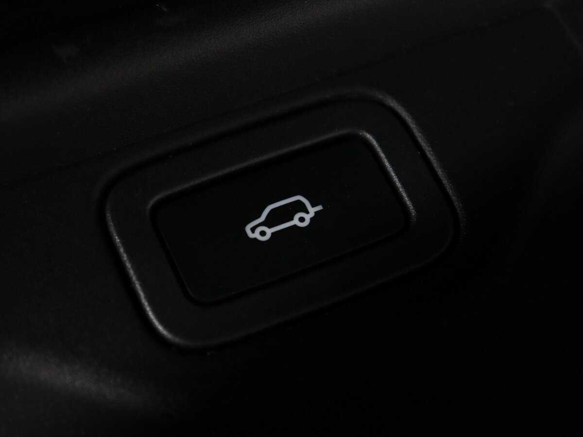 Land Rover Range Rover с пробегом — 2020 год. Фото: #37