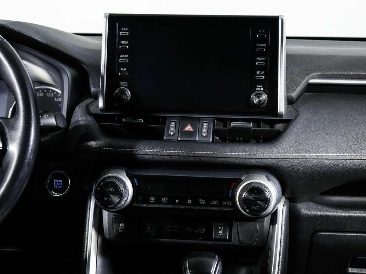 Toyota RAV4 с пробегом — 2020 год. Фото: #12