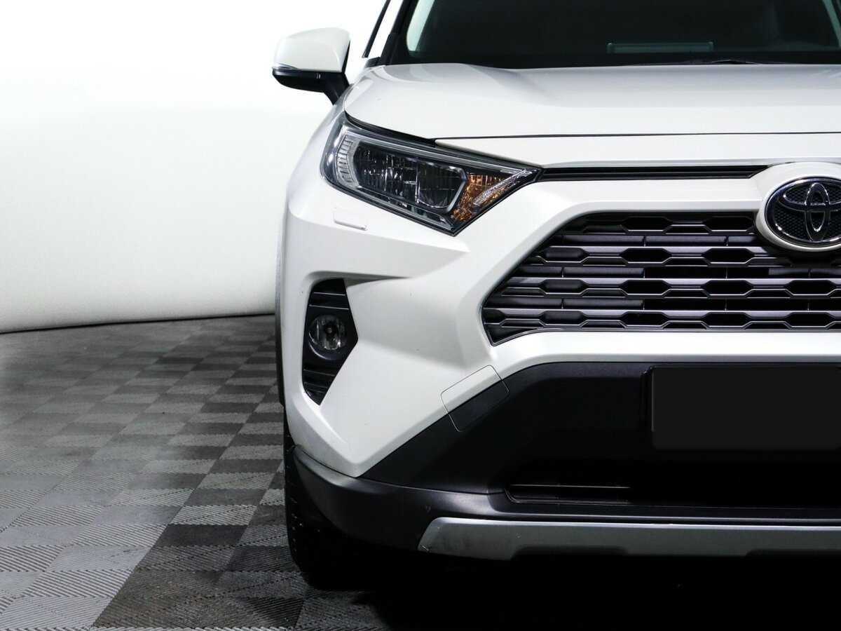 Toyota RAV4 с пробегом — 2020 год. Фото: #17
