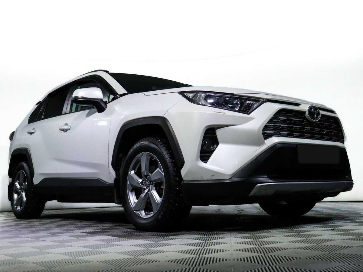 Toyota RAV4 с пробегом — 2020 год. Фото: #18