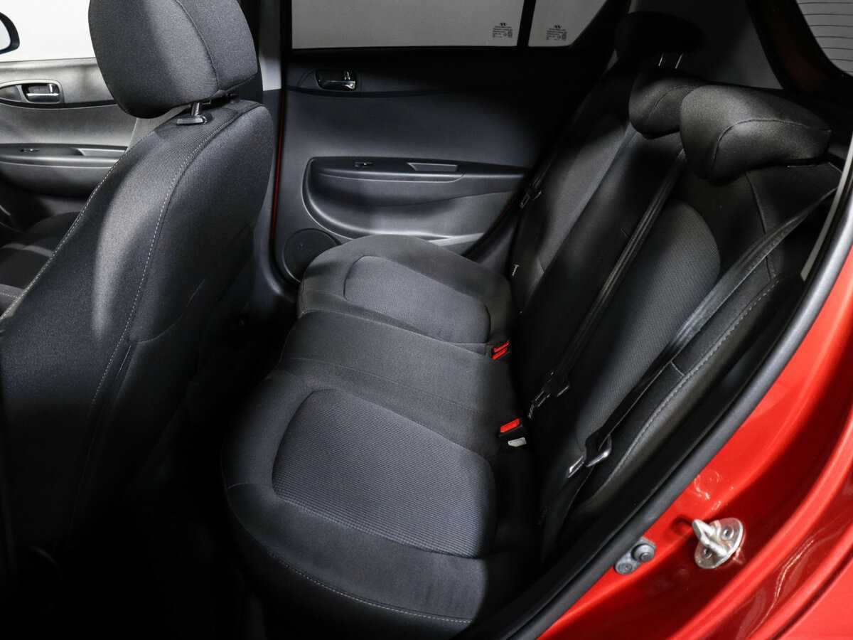 Hyundai i20 с пробегом — 2012 год. Фото: #6