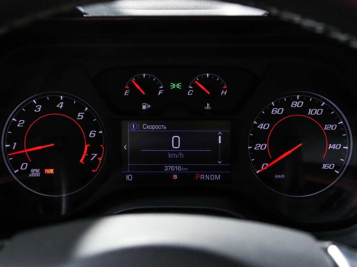 Chevrolet Camaro с пробегом — 2020 год. Фото: #7