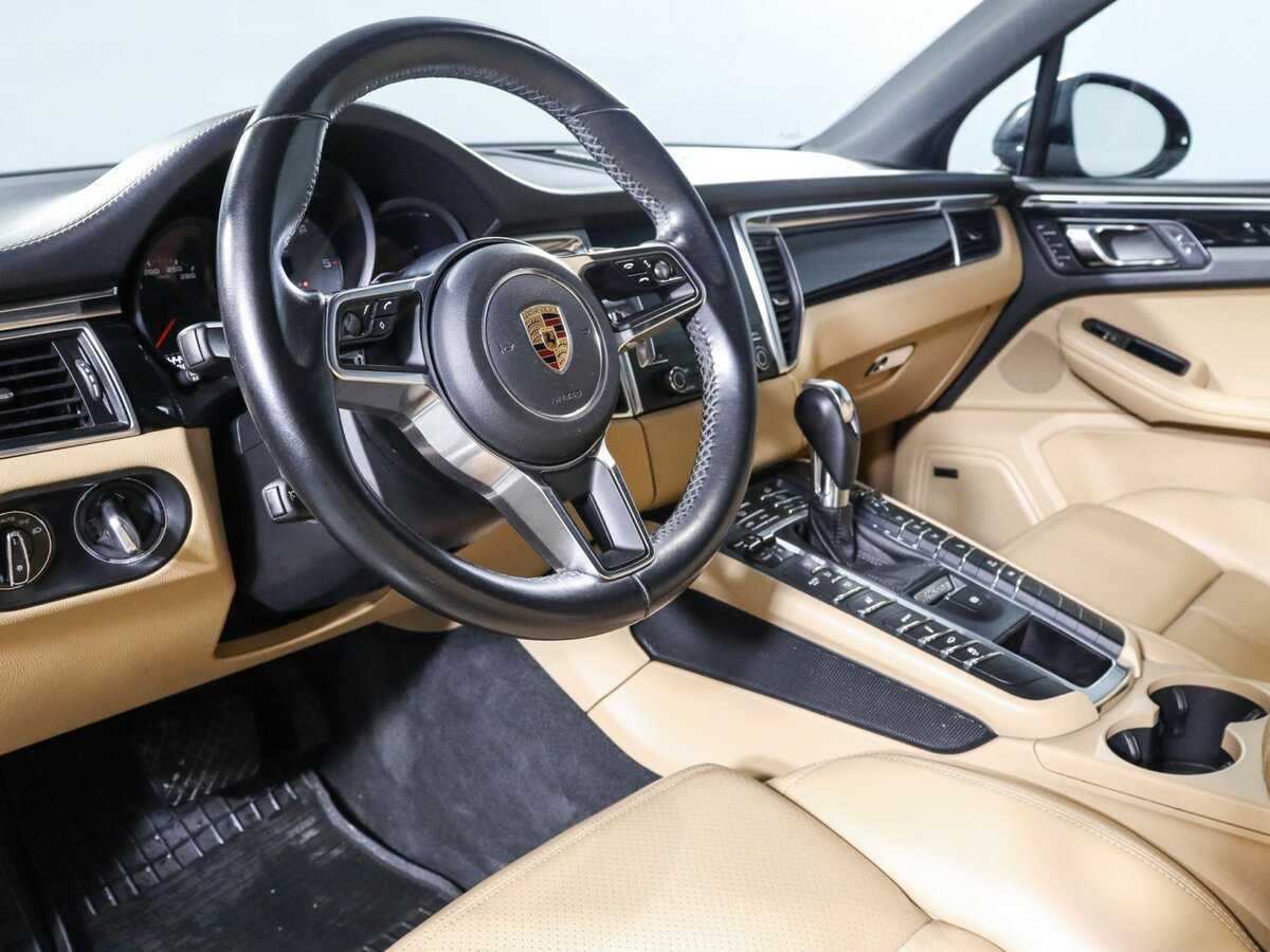 Porsche Macan с пробегом — 2016 год. Фото: #11