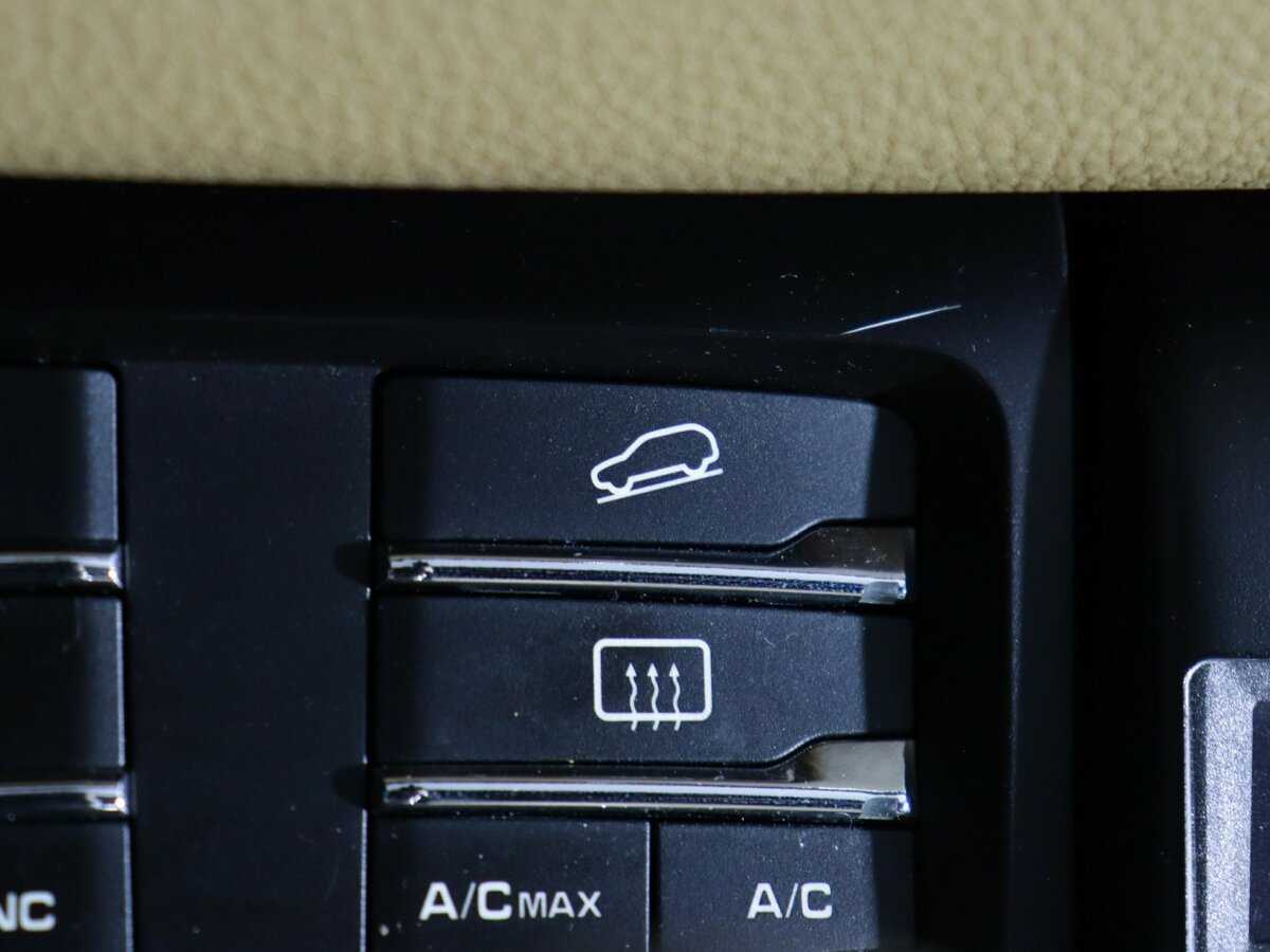 Porsche Macan с пробегом — 2016 год. Фото: #24