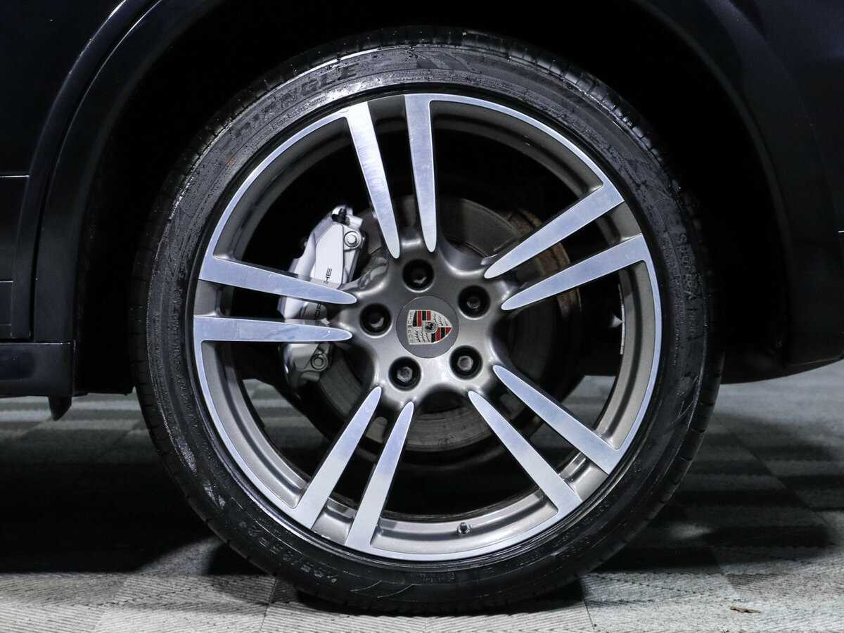 Porsche Cayenne с пробегом — 2012 год. Фото: #14