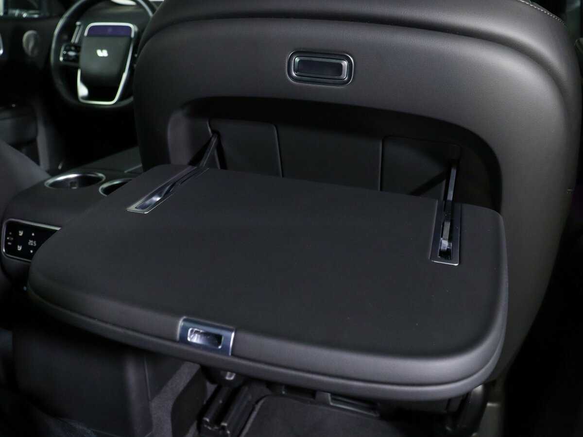 LiXiang L9 с пробегом — 2024 год. Фото: #19