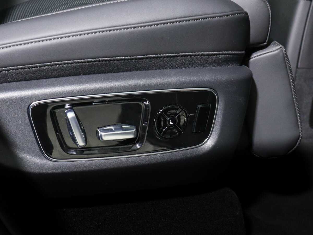 LiXiang L9 с пробегом — 2024 год. Фото: #24