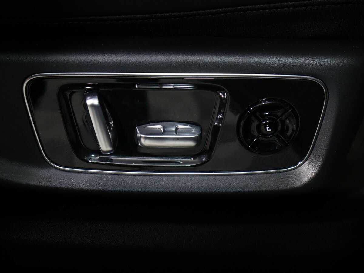 LiXiang L9 с пробегом — 2024 год. Фото: #25