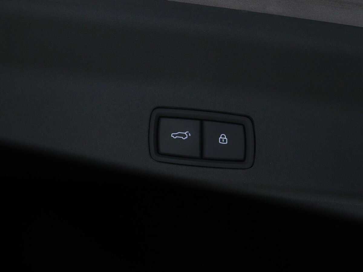 LiXiang L9 с пробегом — 2024 год. Фото: #27