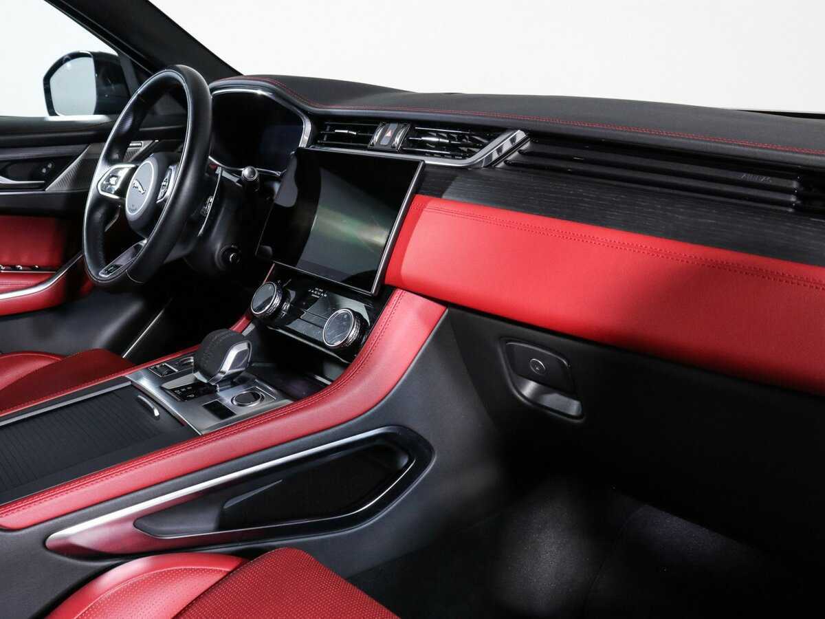 Jaguar F-Pace с пробегом — 2021 год. Фото: #8