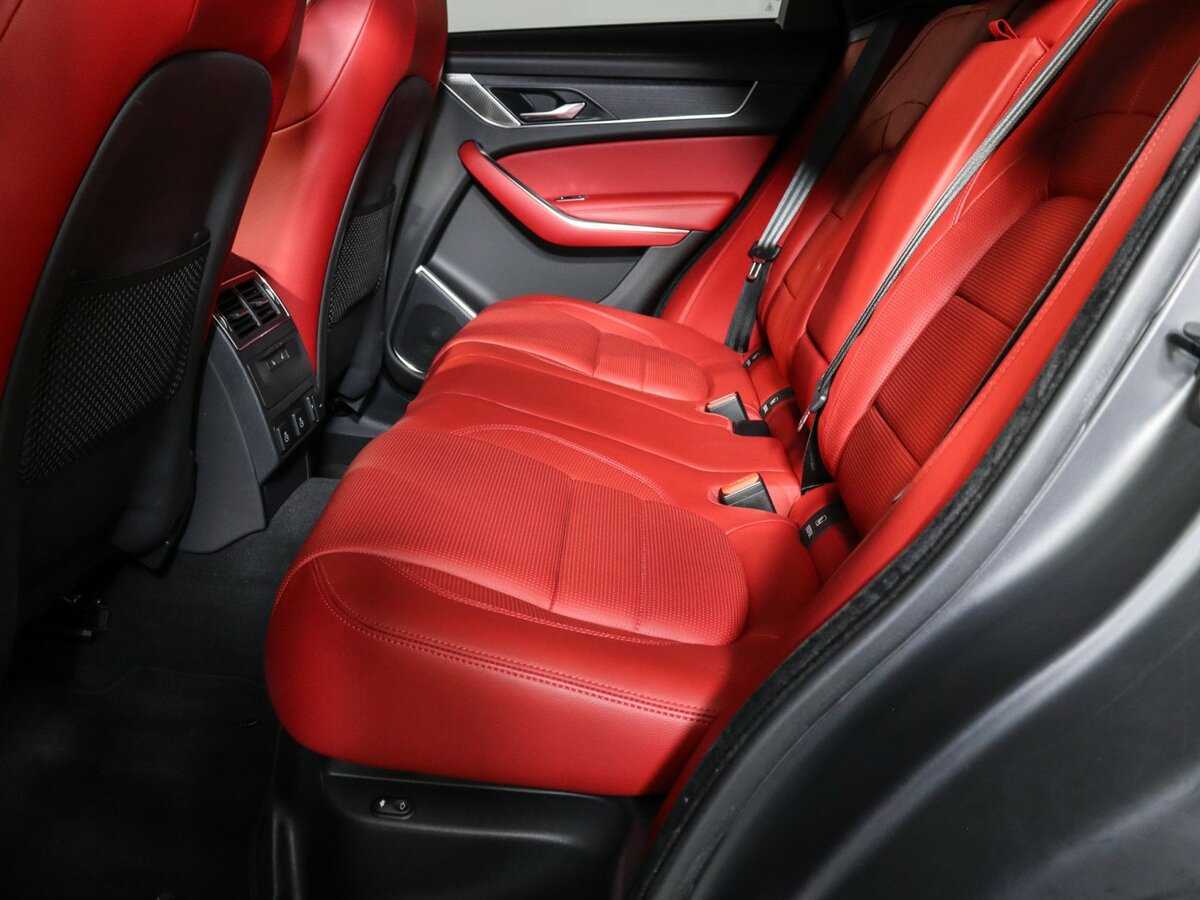 Jaguar F-Pace с пробегом — 2021 год. Фото: #9