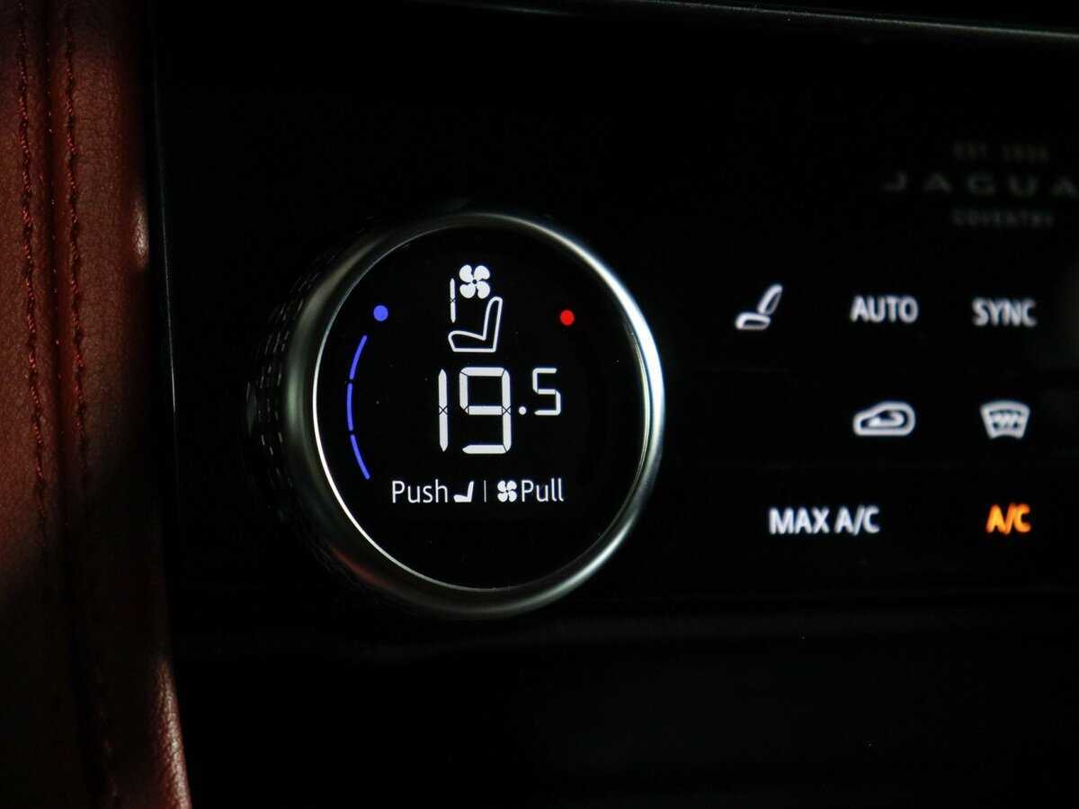 Jaguar F-Pace с пробегом — 2021 год. Фото: #30