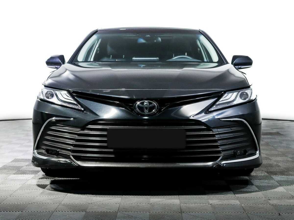 Toyota Camry с пробегом — 2023 год. Фото: #1
