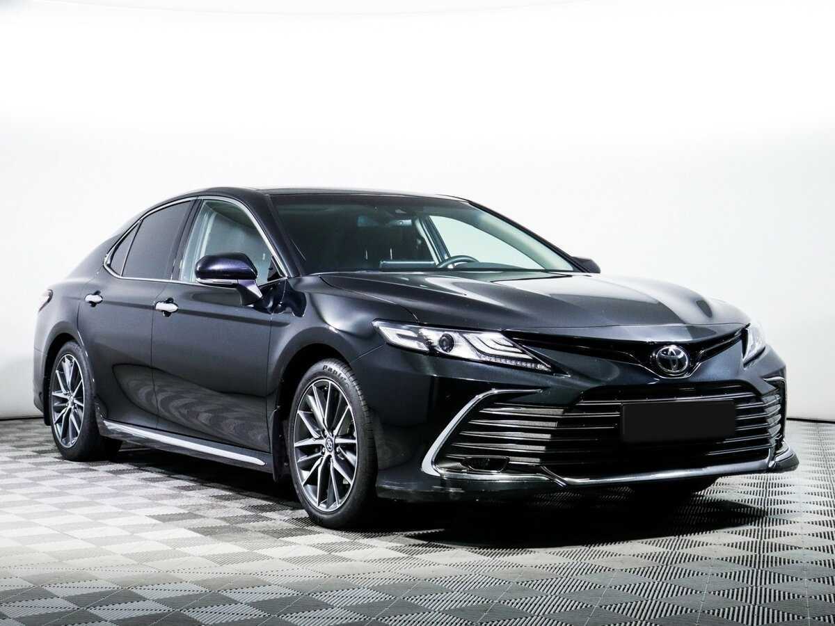 Toyota Camry с пробегом — 2023 год. Фото: #2