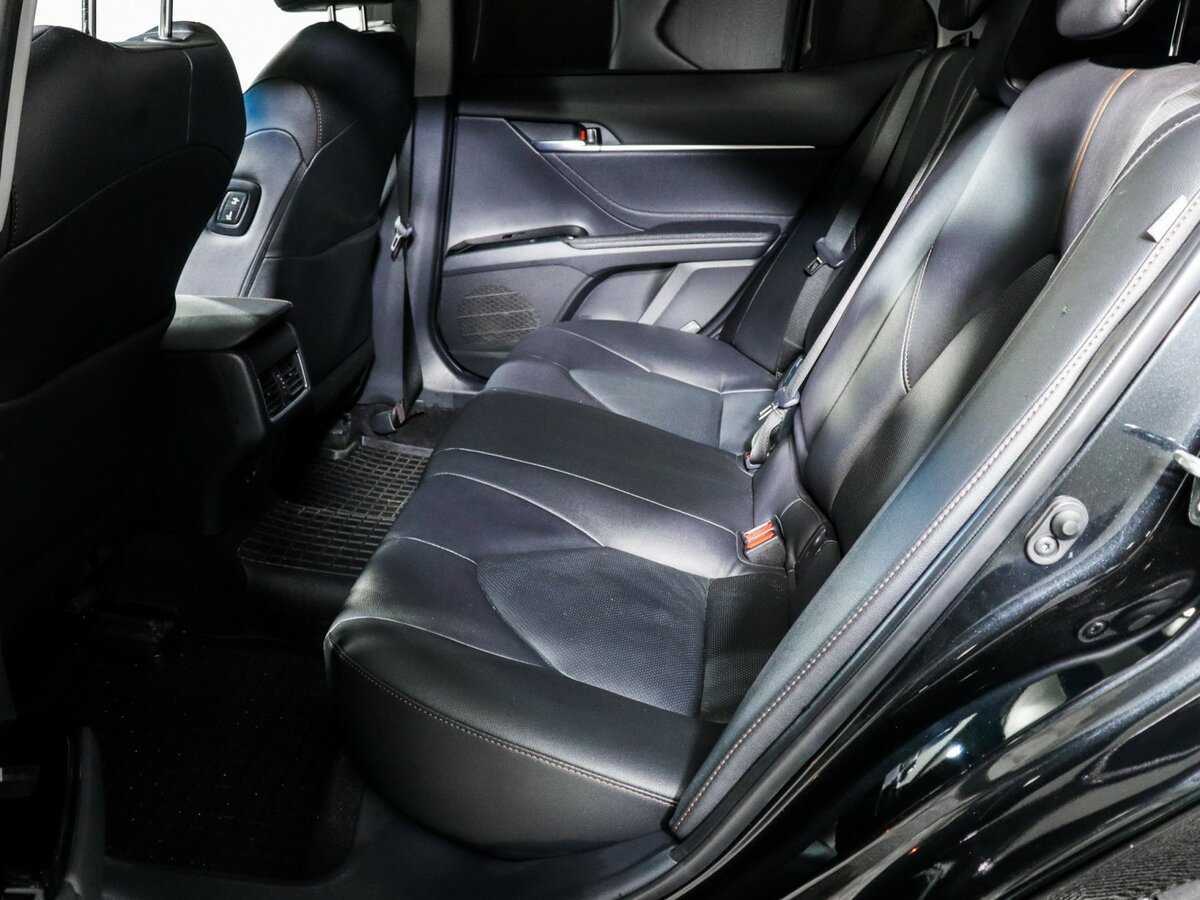 Toyota Camry с пробегом — 2023 год. Фото: #9