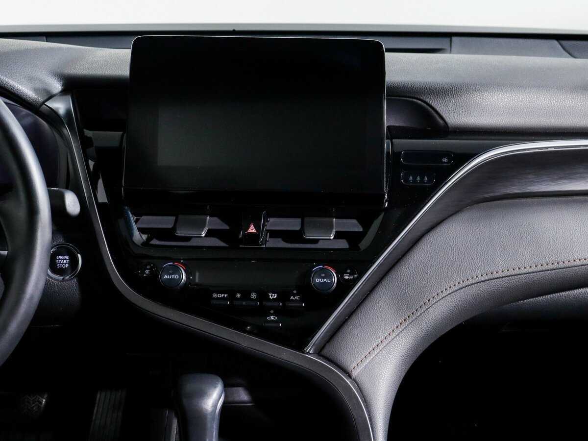 Toyota Camry с пробегом — 2023 год. Фото: #12