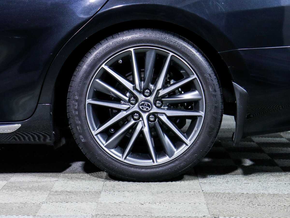 Toyota Camry с пробегом — 2023 год. Фото: #14