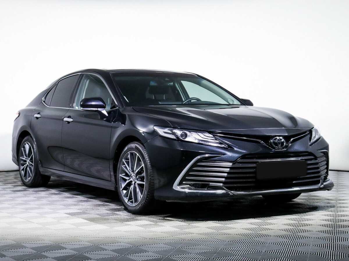 Toyota Camry с пробегом — 2023 год. Фото: #2