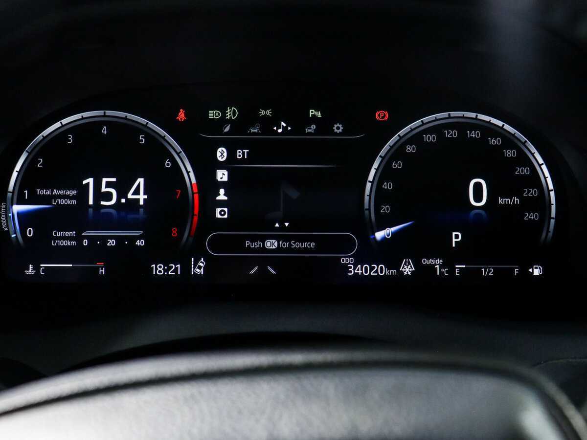 Toyota Camry с пробегом — 2023 год. Фото: #10