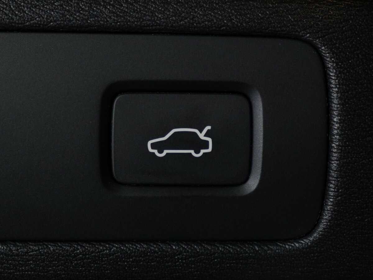 Volvo XC90 с пробегом — 2016 год. Фото: #19