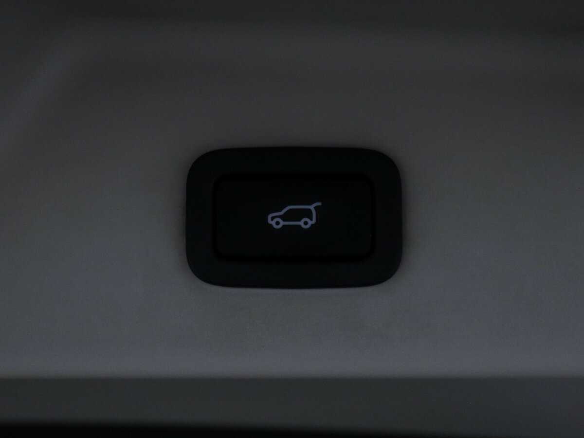 Land Rover Range Rover с пробегом — 2013 год. Фото: #17