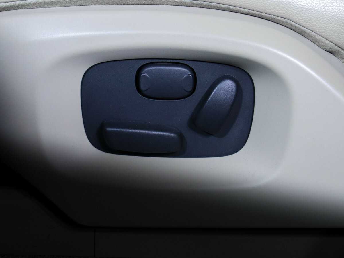 Land Rover Range Rover с пробегом — 2013 год. Фото: #20