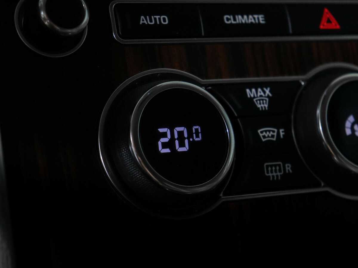 Land Rover Range Rover с пробегом — 2013 год. Фото: #22