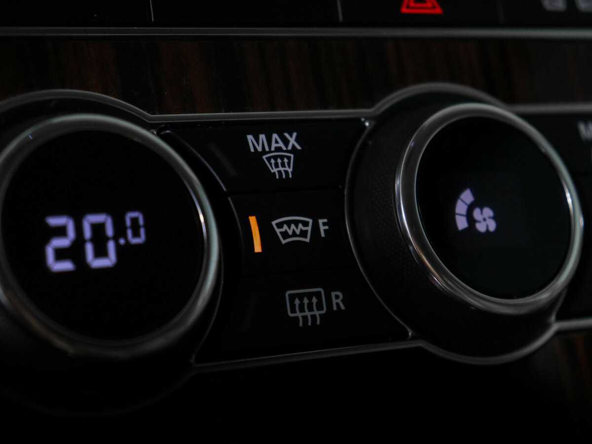 Land Rover Range Rover с пробегом — 2013 год. Фото: #23