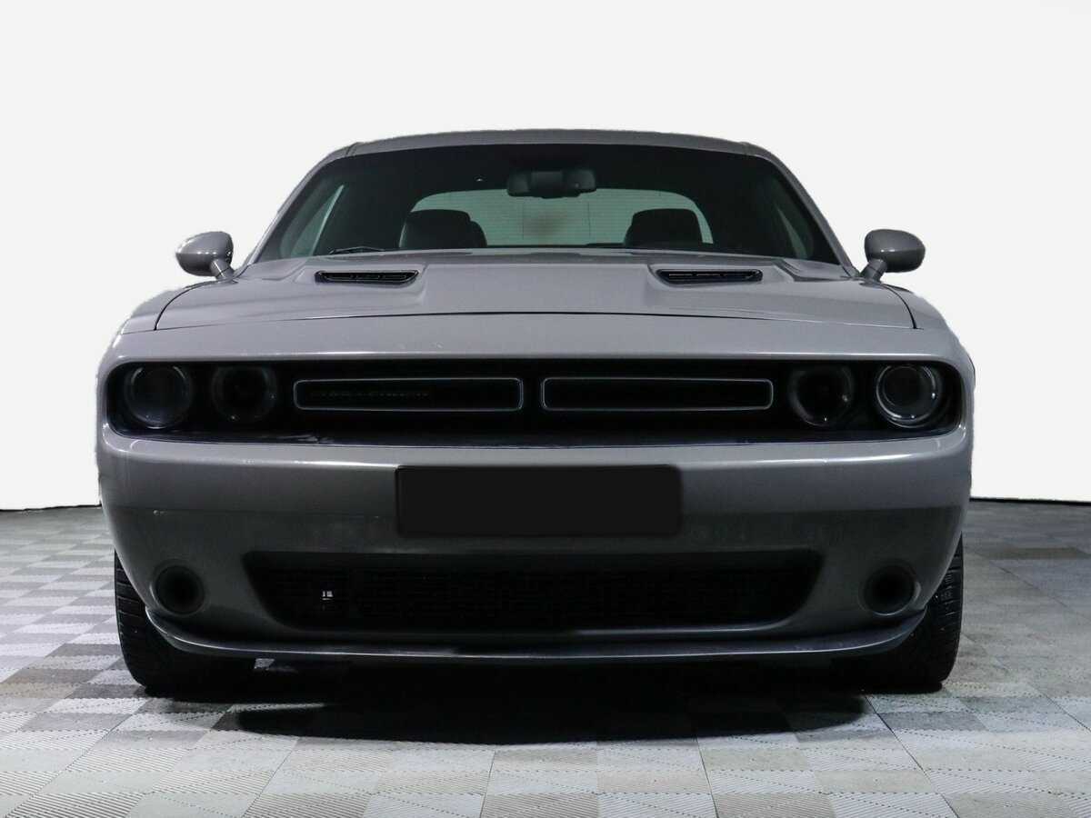 Dodge Challenger с пробегом — 2019 год. Фото: #1