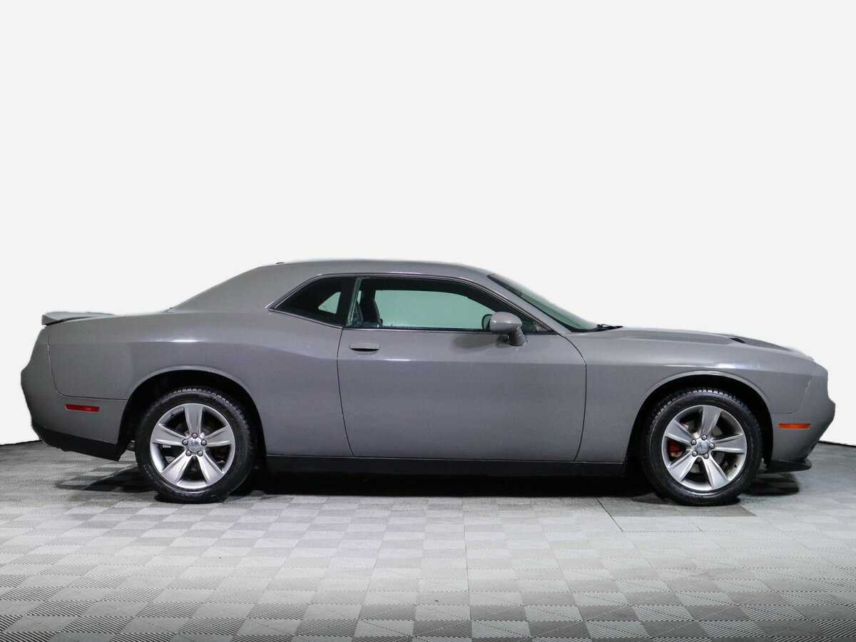 Dodge Challenger с пробегом — 2019 год. Фото: #3