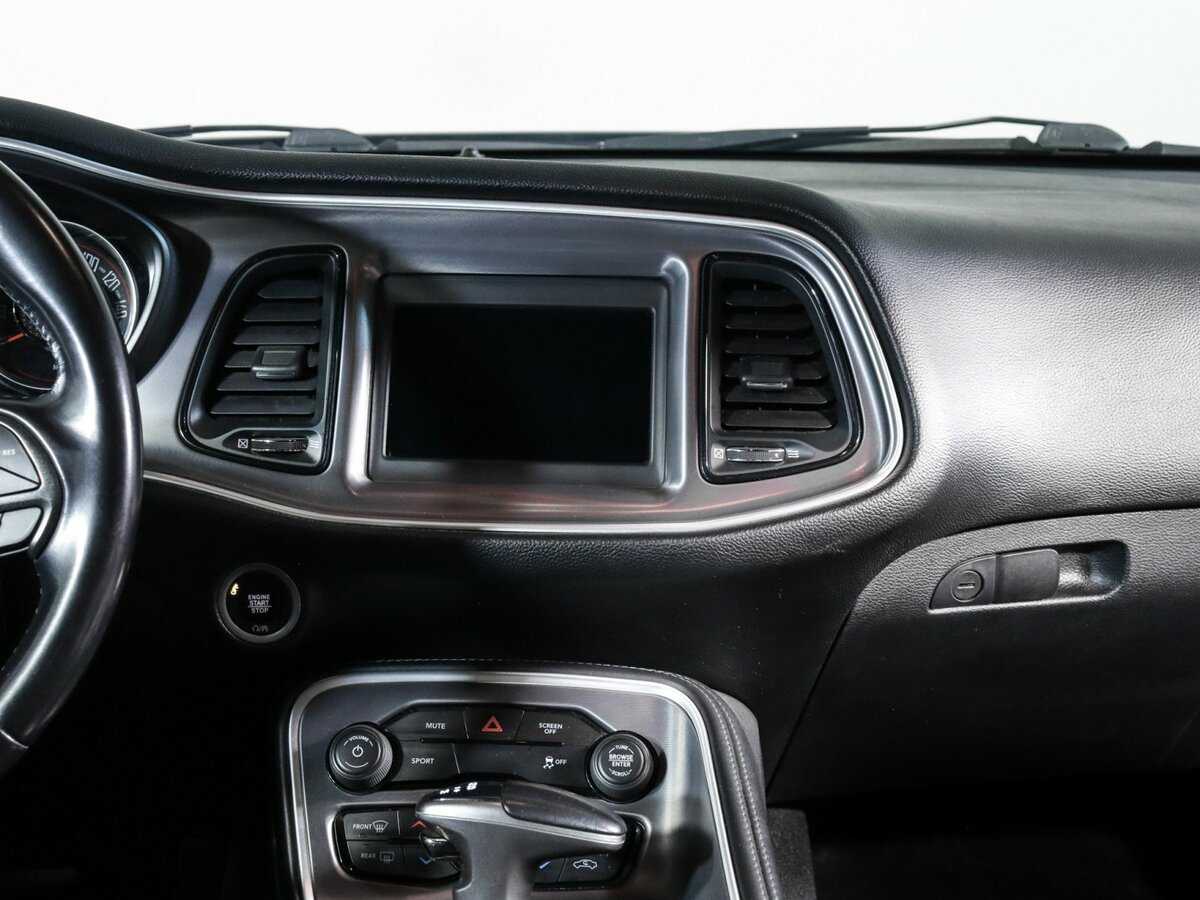 Dodge Challenger с пробегом — 2019 год. Фото: #9