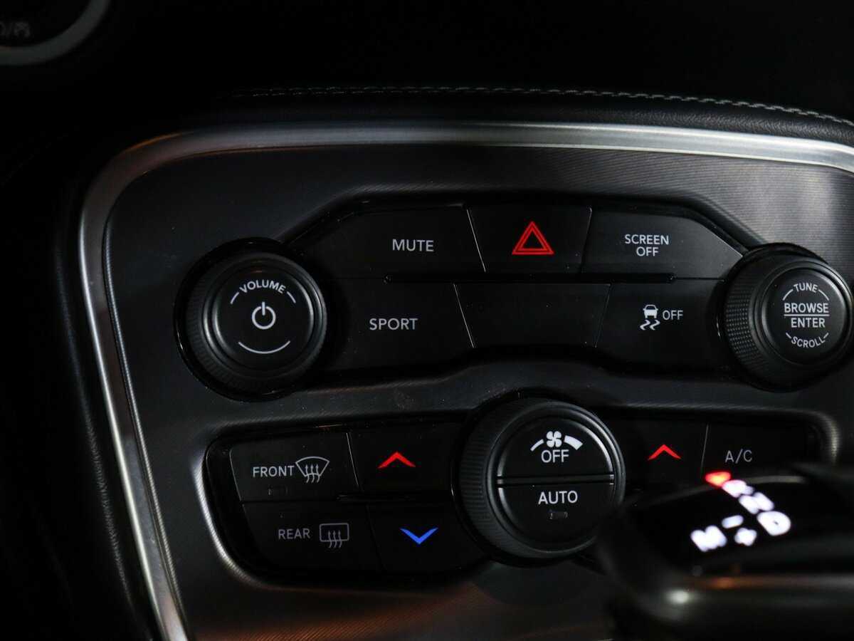 Dodge Challenger с пробегом — 2019 год. Фото: #16