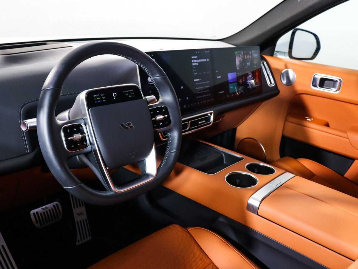 LiXiang L7 с пробегом — 2024 год. Фото: #10