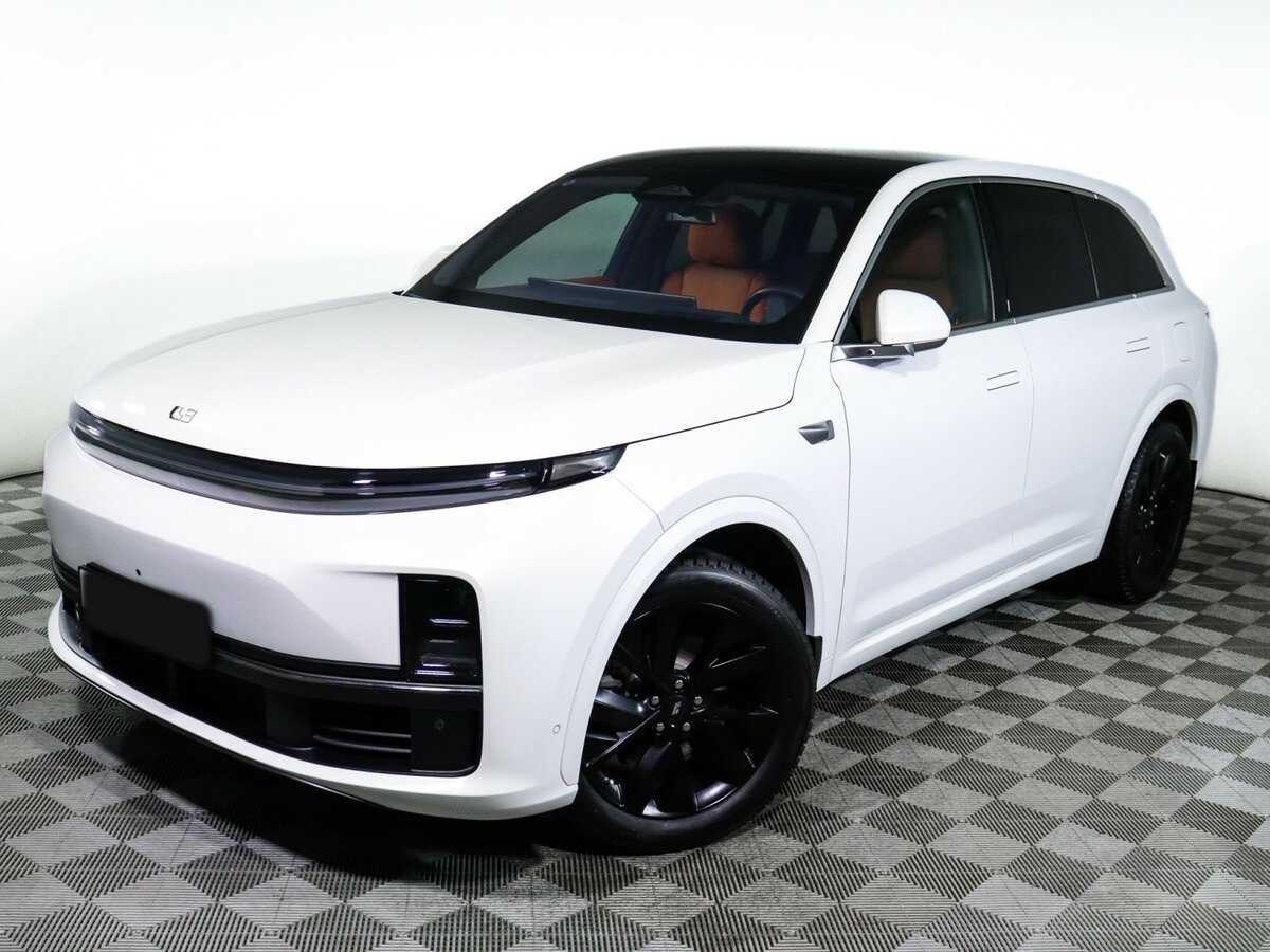 LiXiang L7 с пробегом — 2024 год. Фото: #12