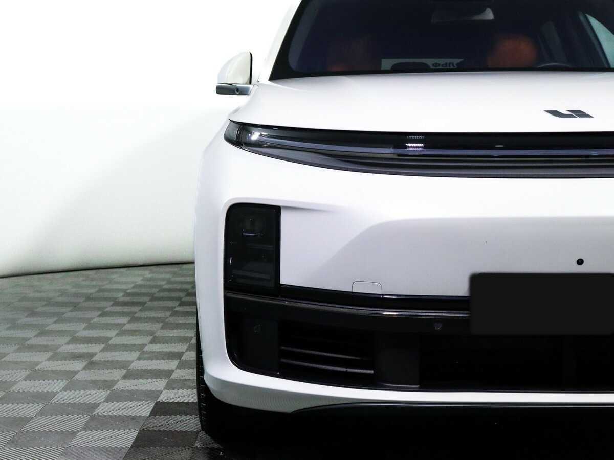 LiXiang L7 с пробегом — 2024 год. Фото: #14