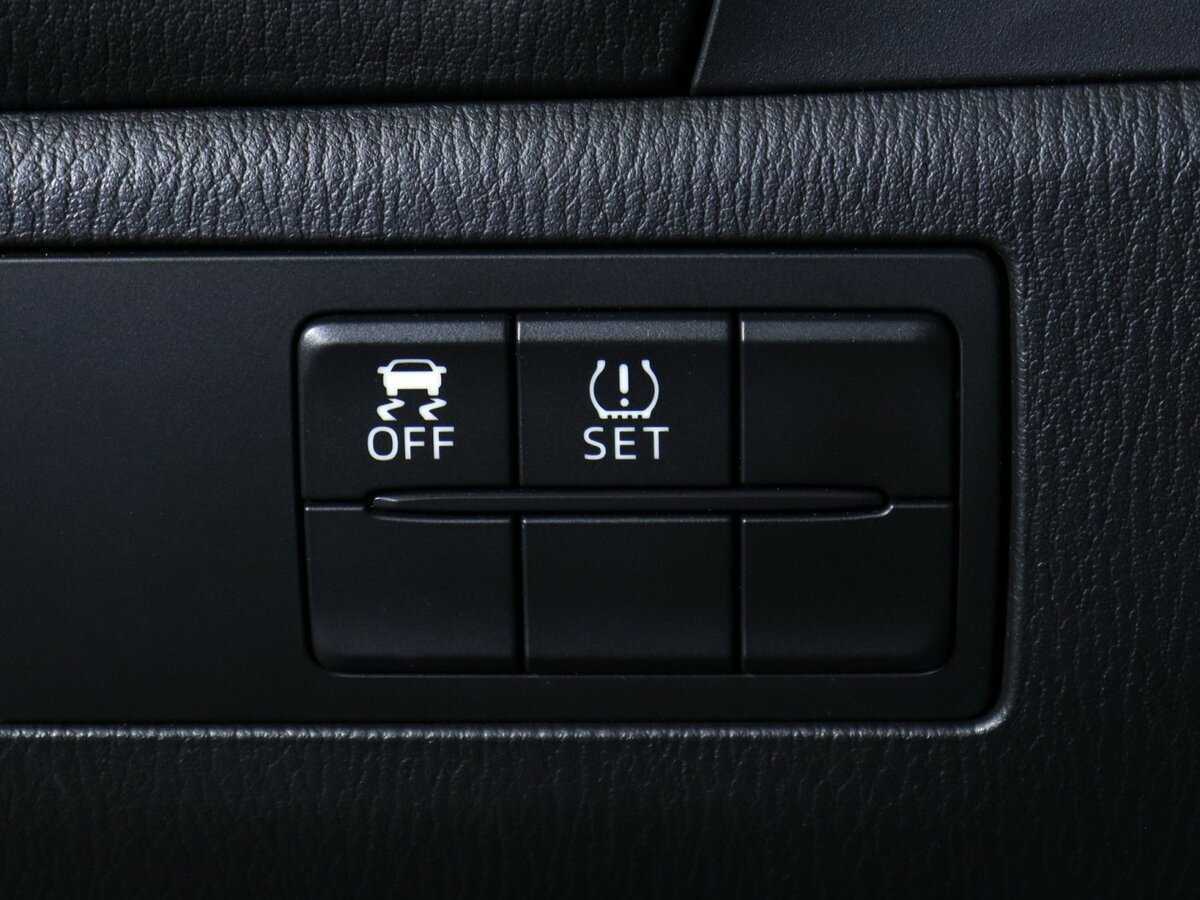 Mazda 3 с пробегом — 2014 год. Фото: #15