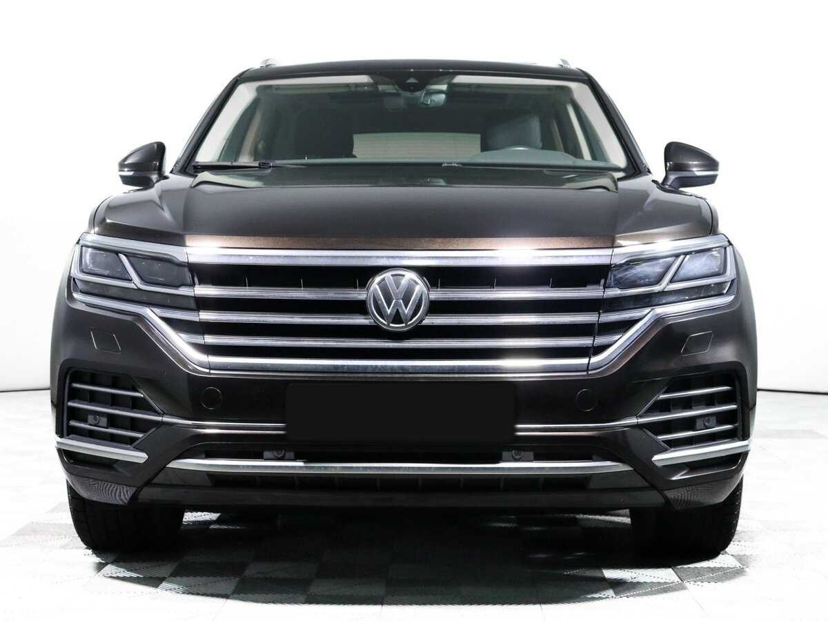 Volkswagen Touareg с пробегом — 2018 год. Фото: #1