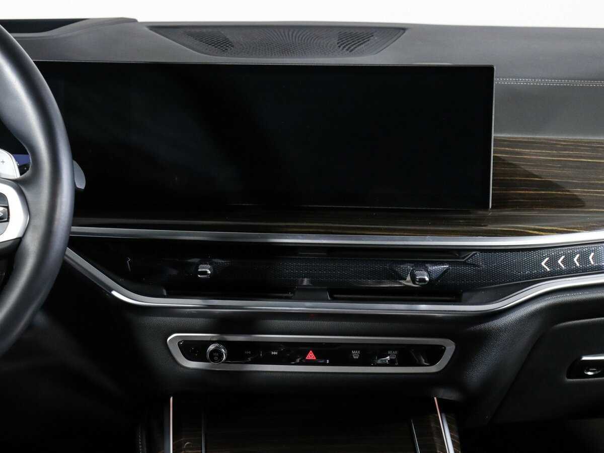 BMW X7 с пробегом — 2022 год. Фото: #9