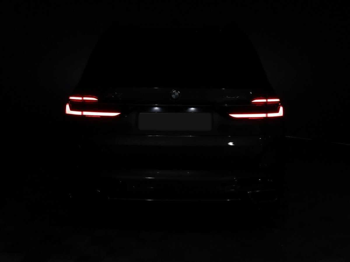 BMW X7 с пробегом — 2022 год. Фото: #16