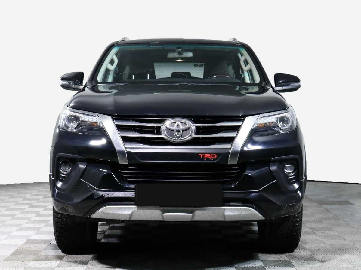 Toyota Fortuner с пробегом — 2019 год. Фото: #1